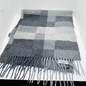 Higbee Black Grey Checkered Plaid 100% Lambswool Fringe Ends Scarf Size OS